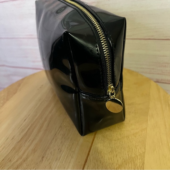 YSL Beaute Patent Leather “Daring Black” Make Up Bag - Picture 5 of 10